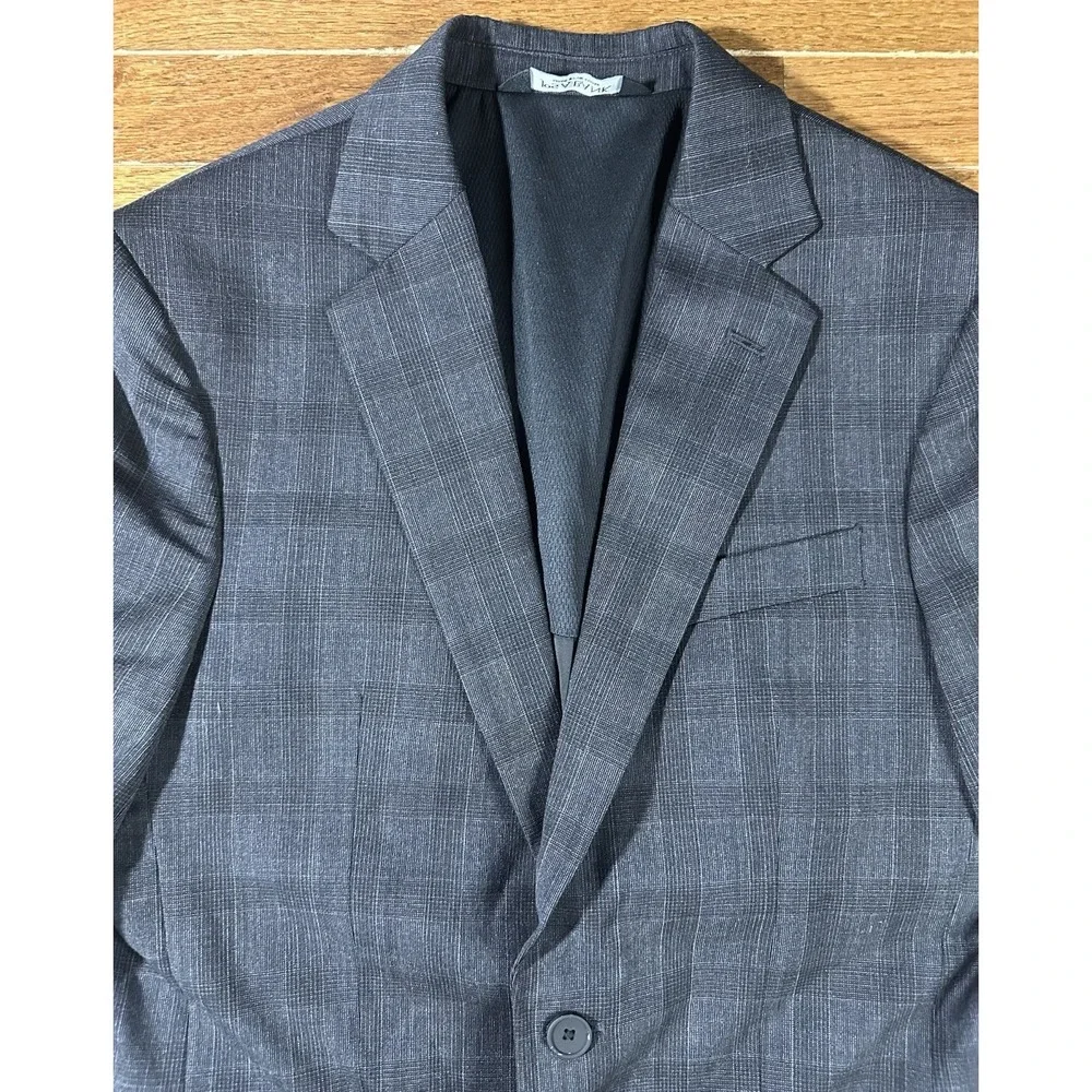 Jos A Bank Traveler Blazer 38R Charcoal Gray Glen Check Plaid Wool Sport Coat